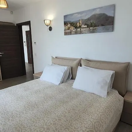 Magic Boutique Sophia 2,3 Pool Apartament *